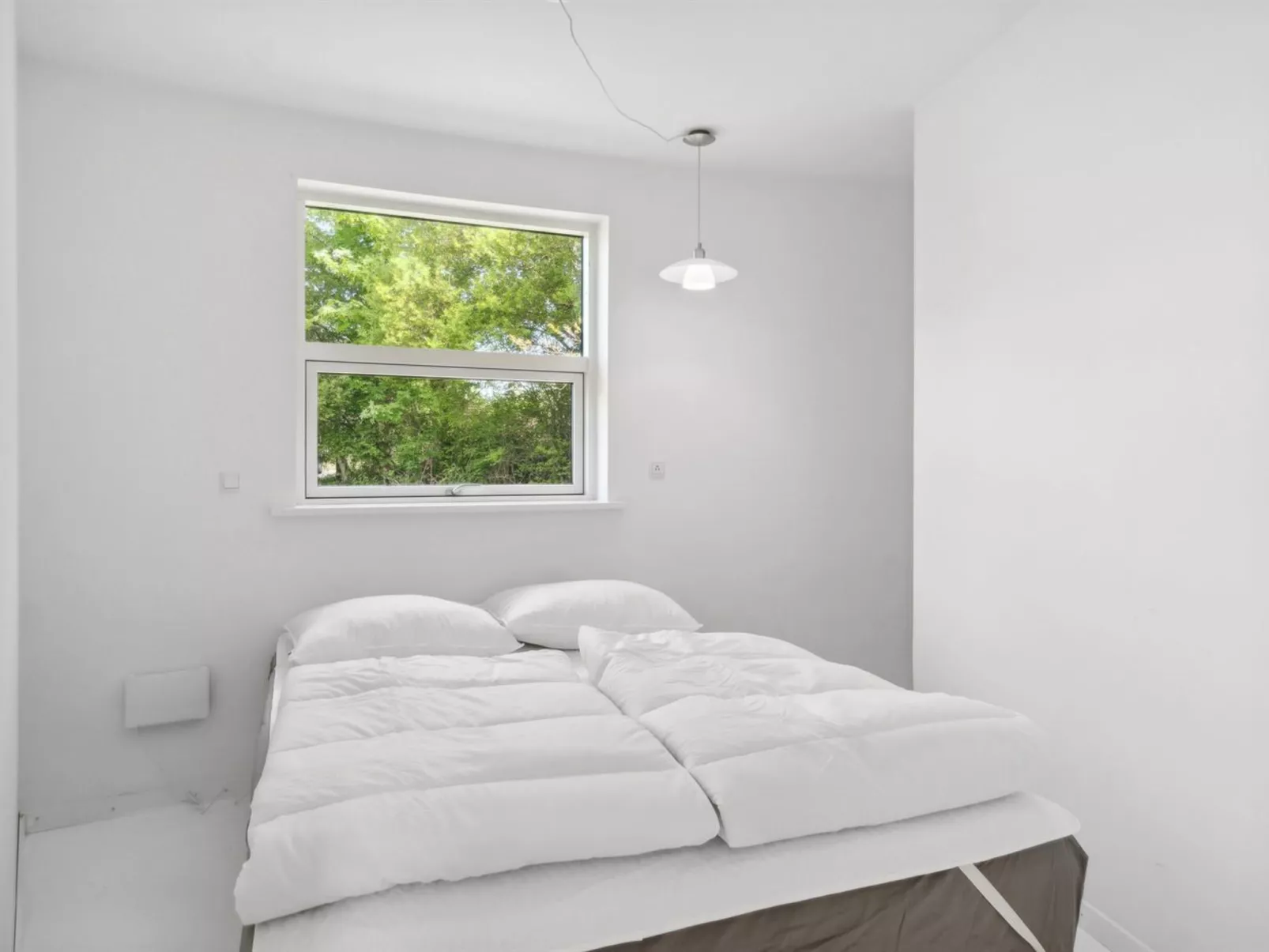 "Vemund" - 100m to the fjord-Drinnen