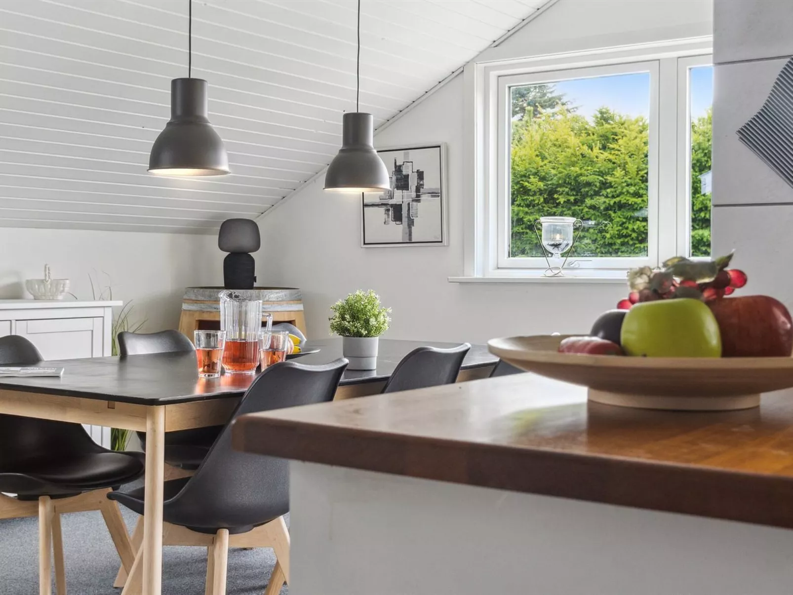 "Reidar" - 600m from the sea-Inside