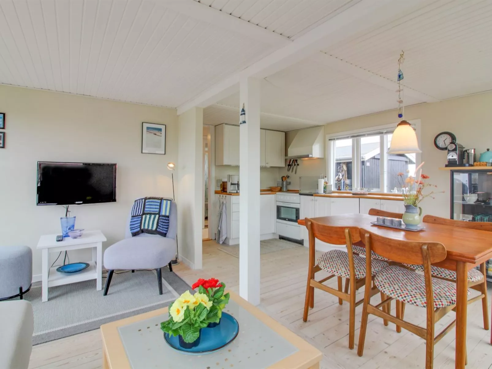 "Edvia" - 300m from the sea-Inside