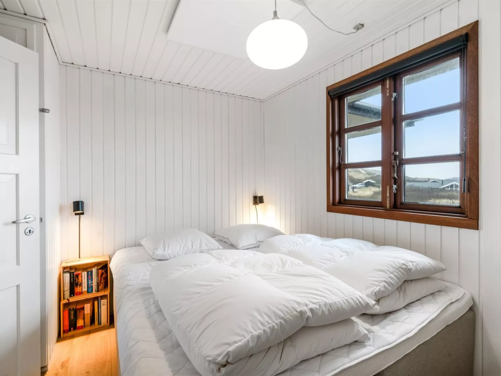 "Eyla" -  from the sea-Inside