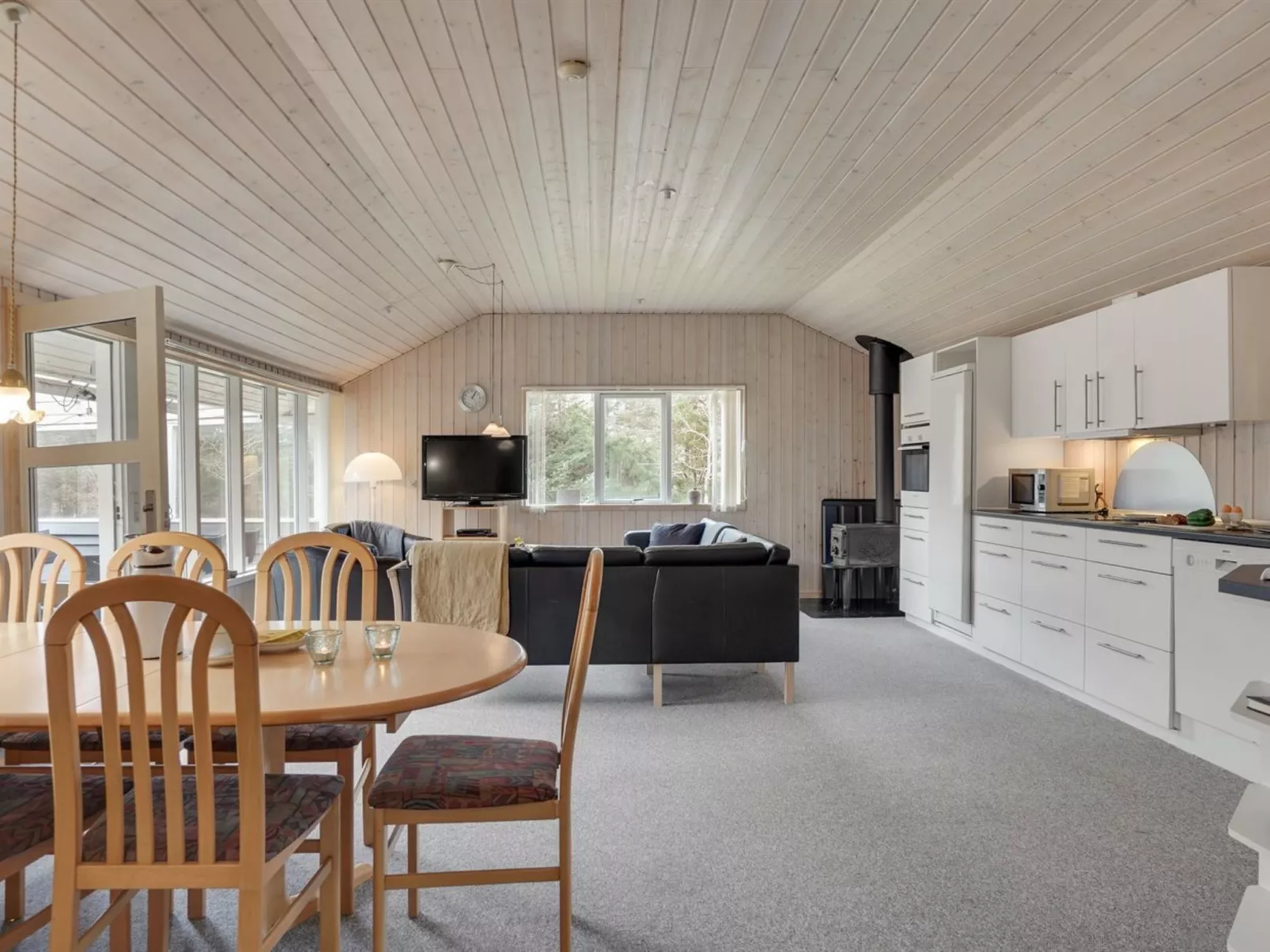 "Aneline" - 700m from the sea-Inside