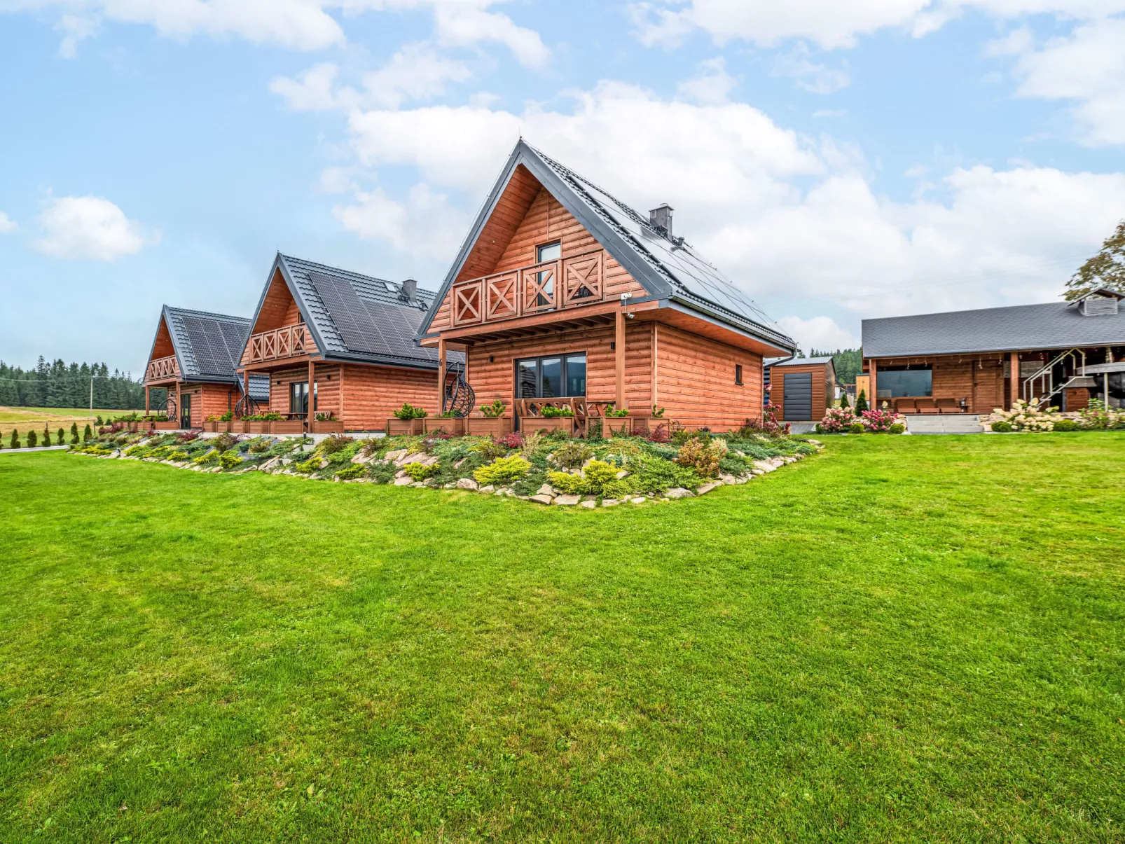 Osada Orlica-Outside