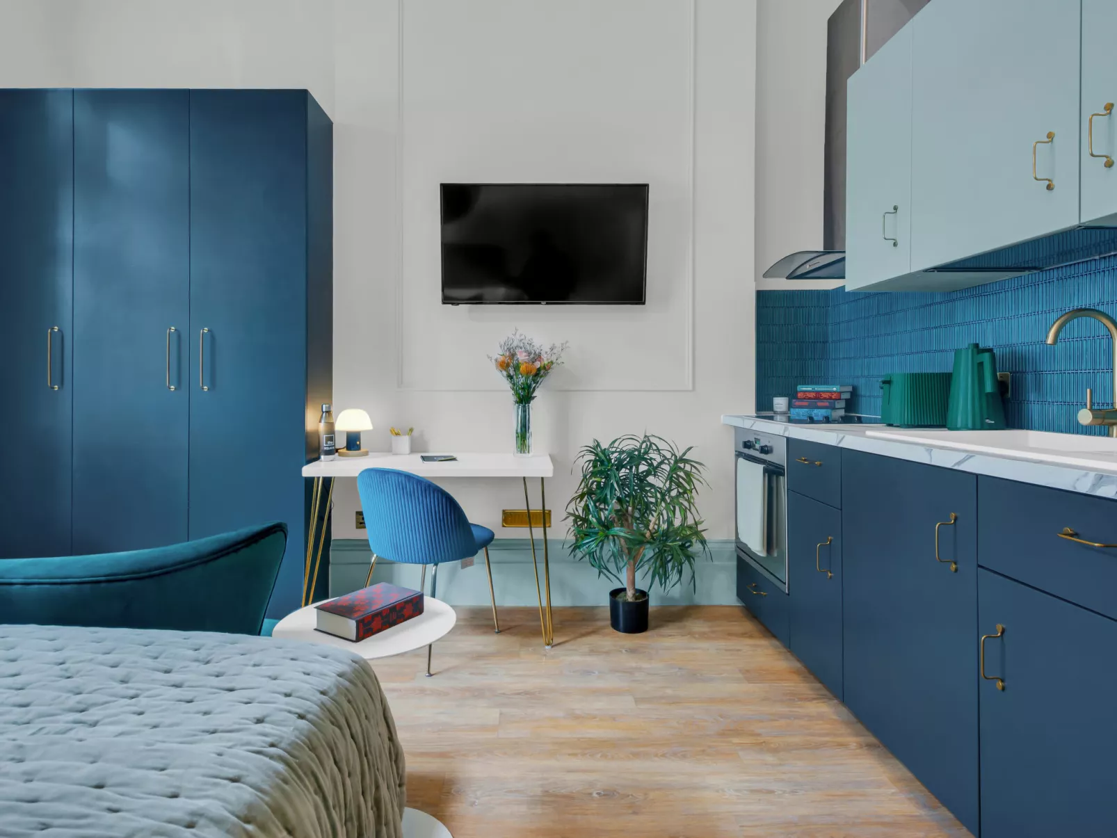 Kensington Studio-Inside