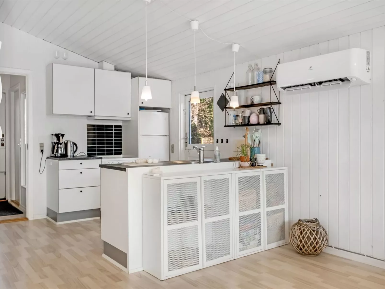 "Krum" - 250m from the sea-Inside