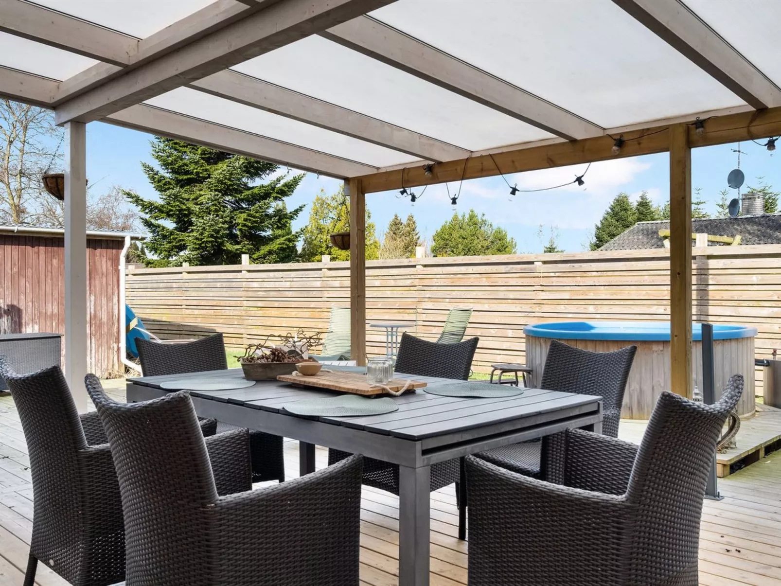 "Holte" - 750m from the sea-Draußen