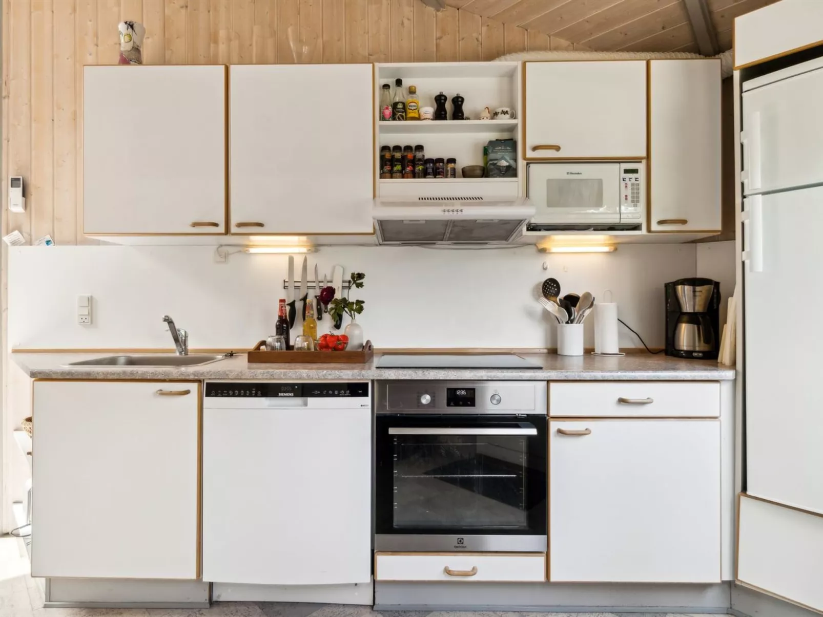 "Ejnarine" - 300m from the sea-Inside