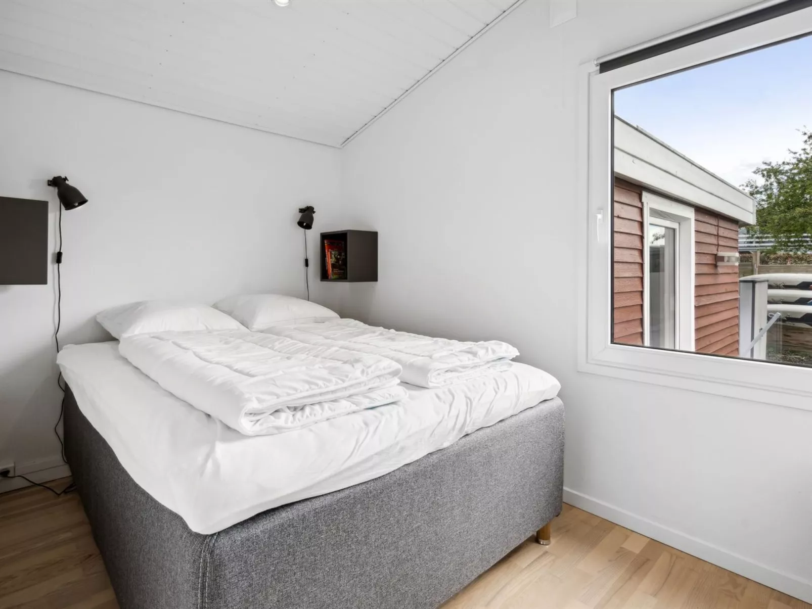 "Safina" - 100m from the sea-Inside