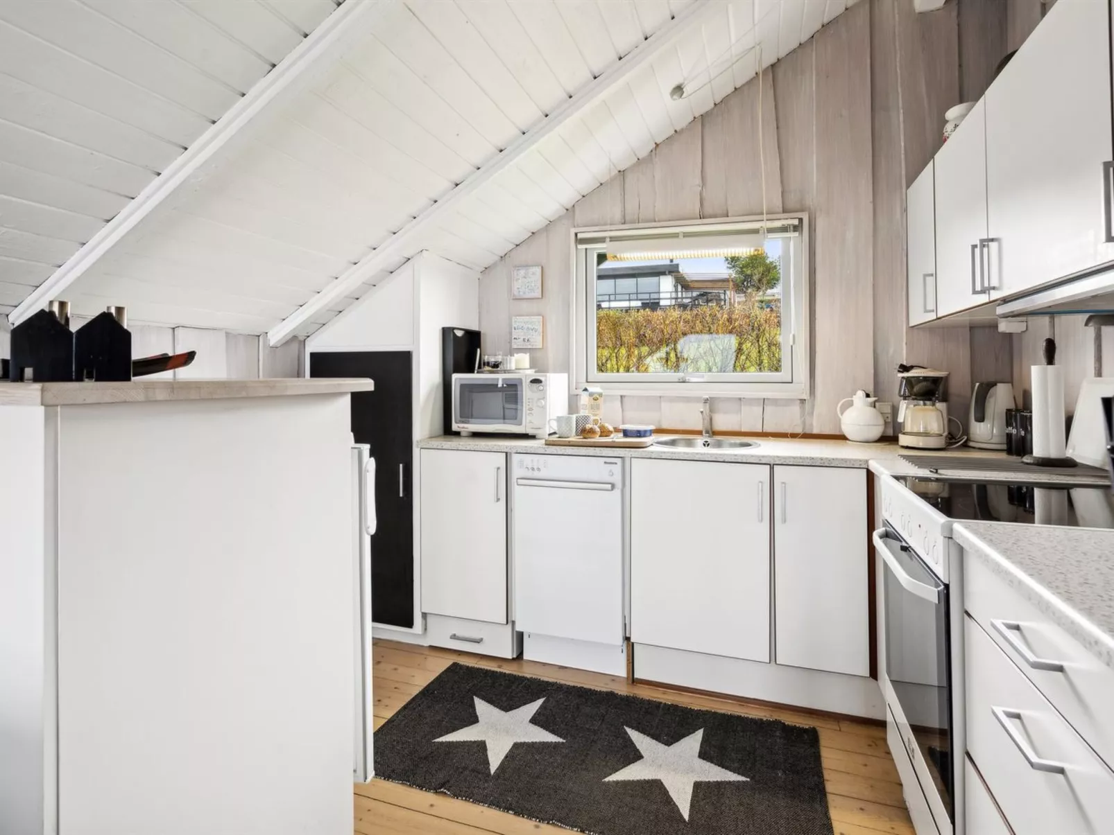 "Anu" - 400m from the sea-Inside