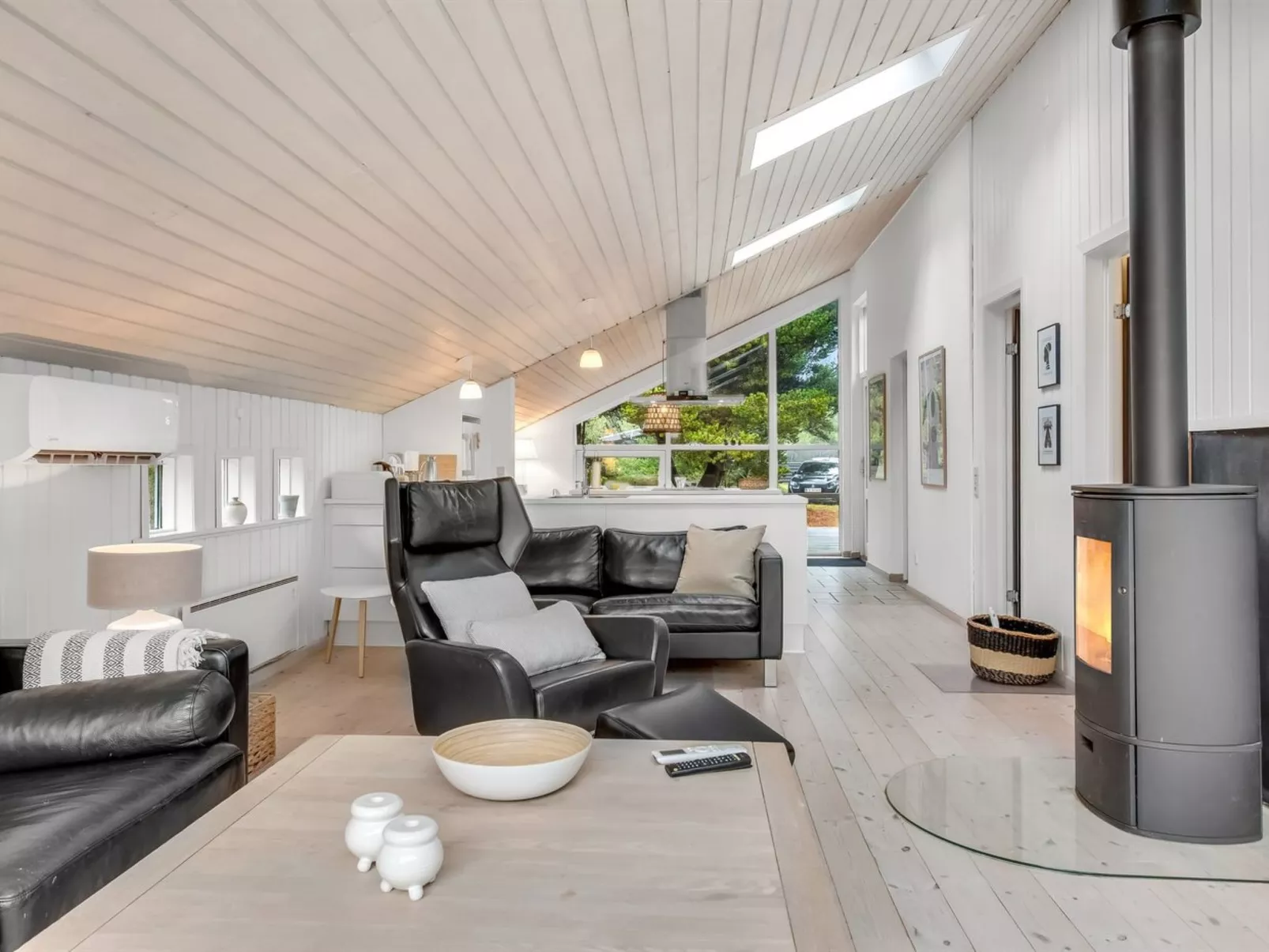 "Emila" - 2.2km from the sea-Drinnen