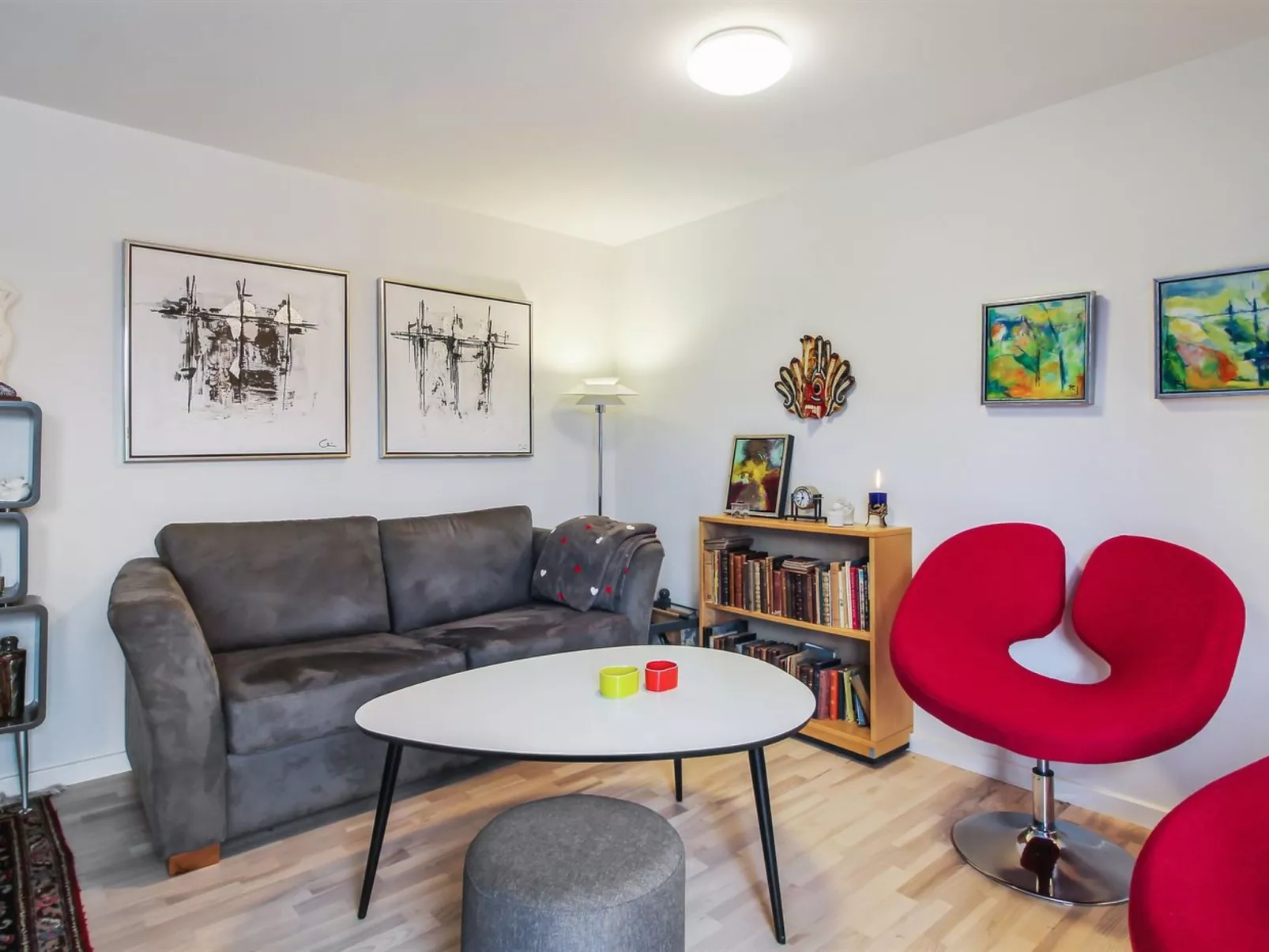 "Mirja" - 50m to the fjord-Drinnen