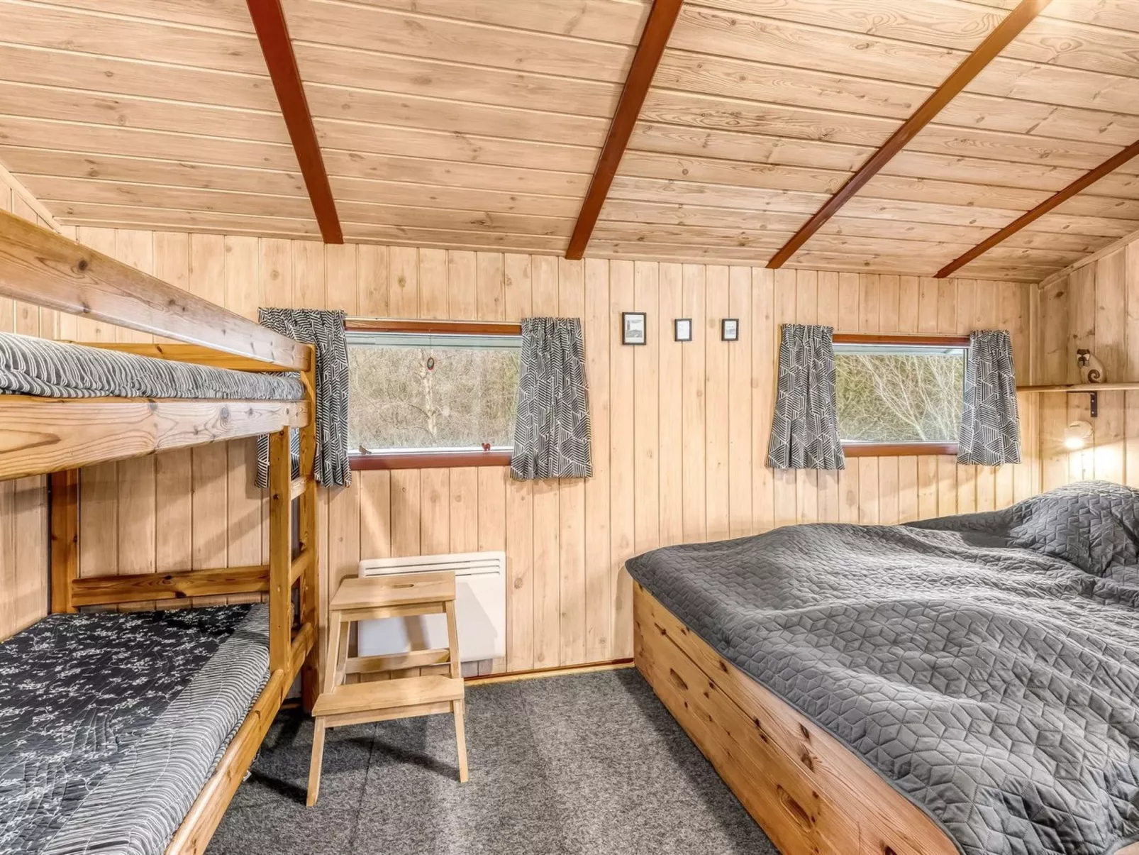 "Elpida" - 2km from the sea-Drinnen