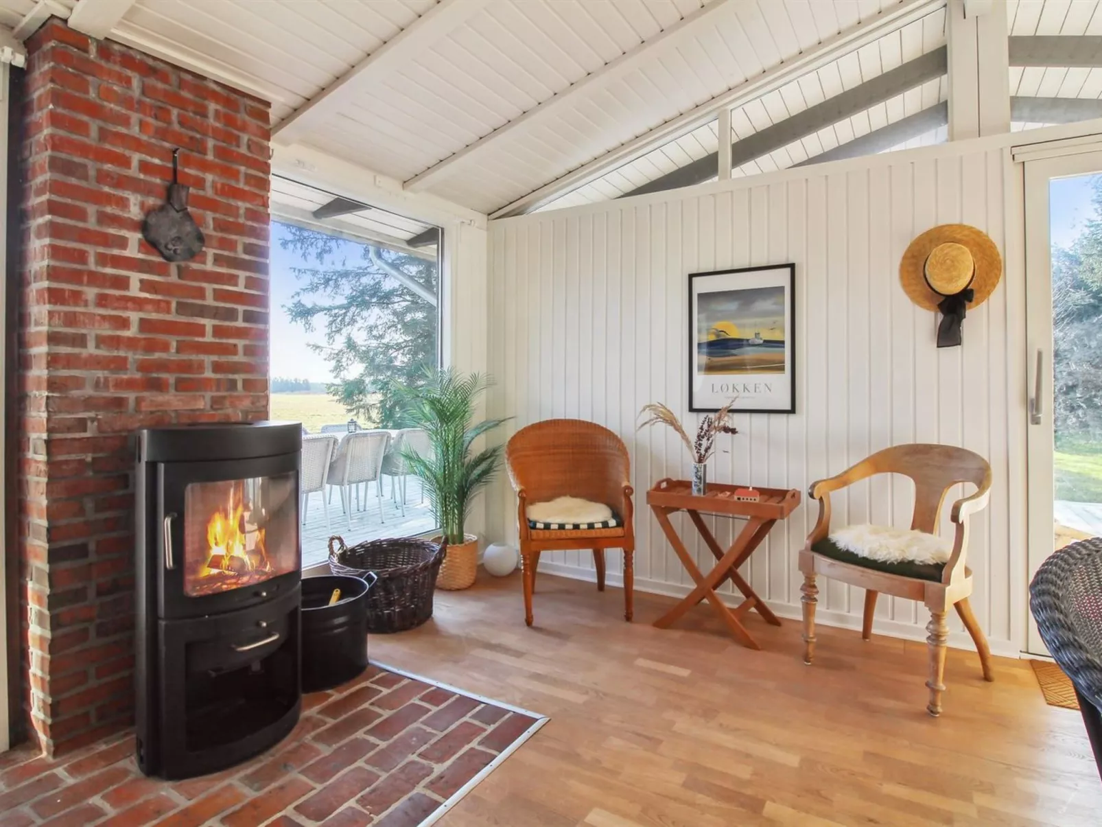 "Tuukka" - 350m from the sea-Drinnen