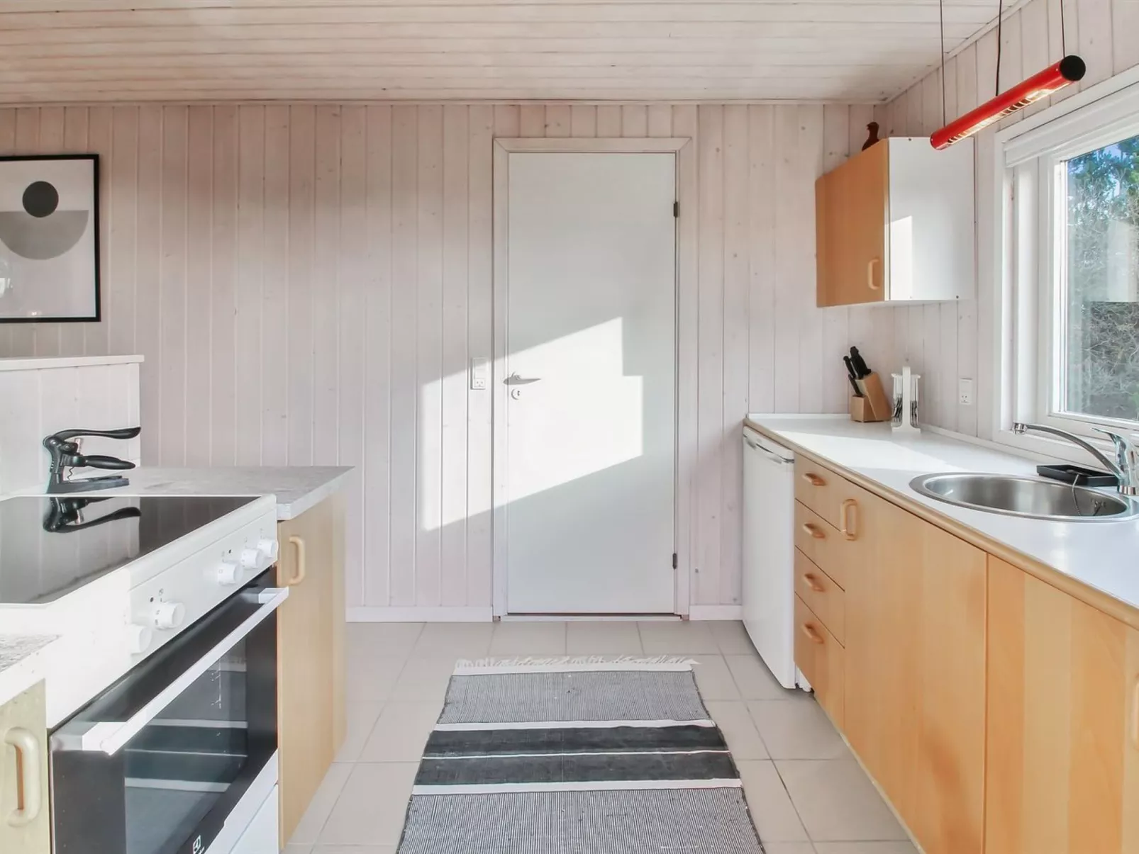 "Jakko" - 2.6km from the sea-Inside