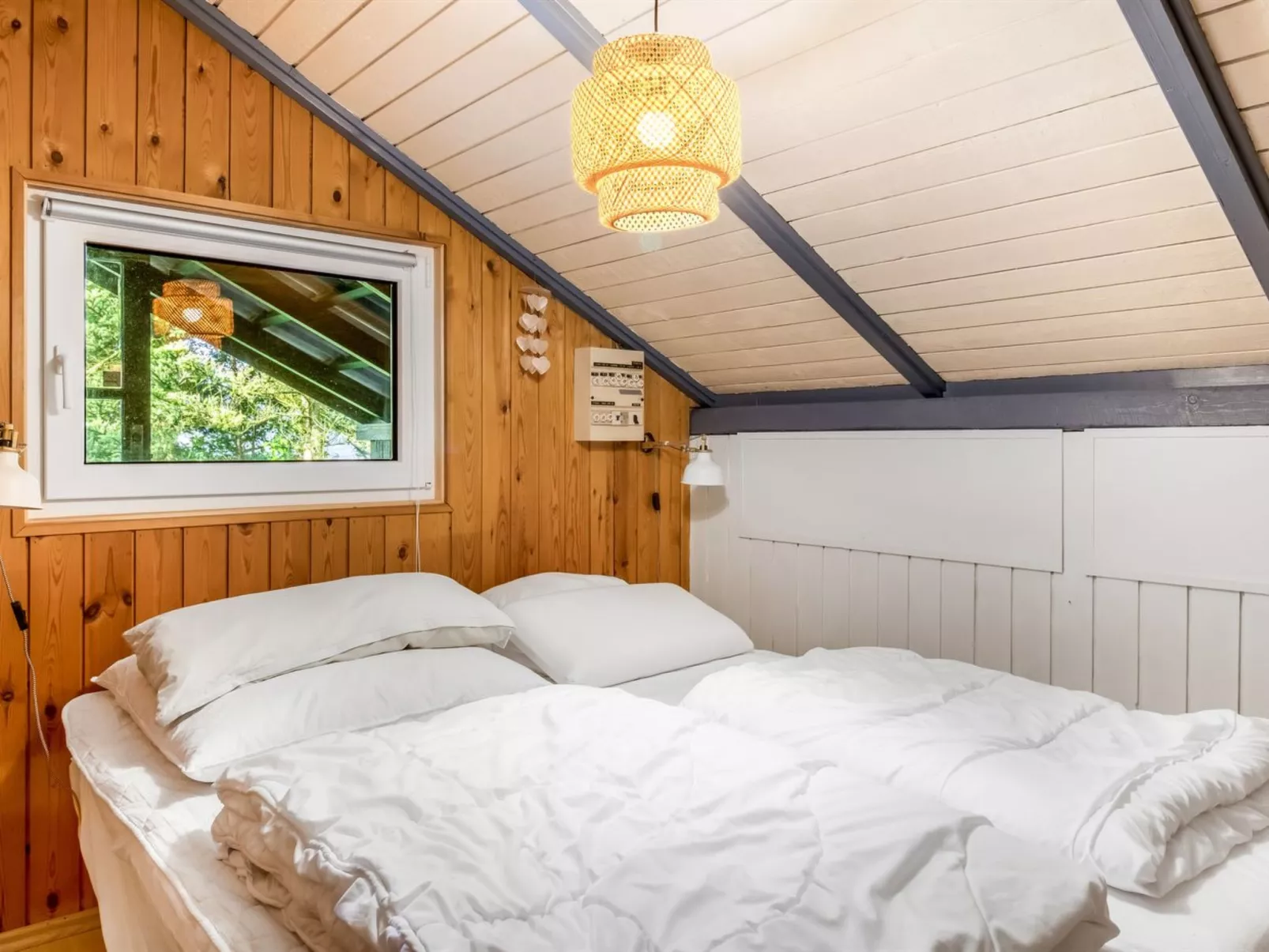 "Amela" - 30km from the sea-Drinnen