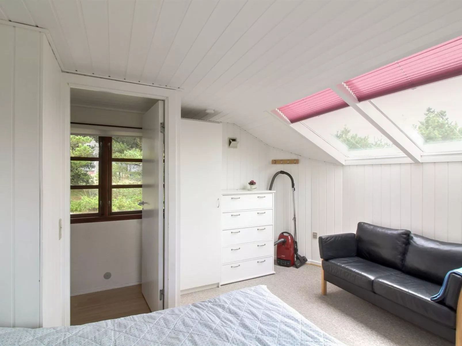 "Kastehelmi" - 400m from the sea-Inside