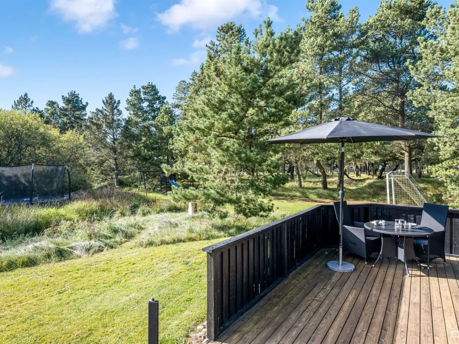 "Eirik" - 2.5km from the sea-Outside