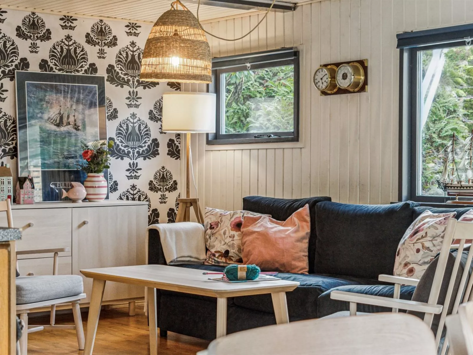 "Ulfiat" - 2km from the sea-Inside