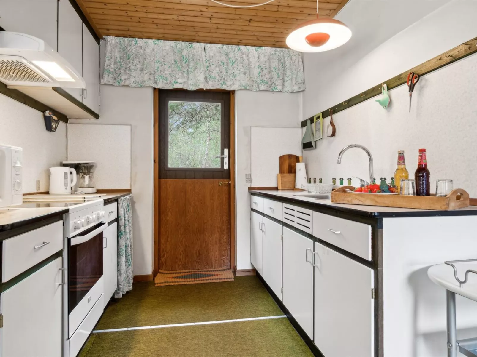 "Awa" - 800m from the sea-Inside