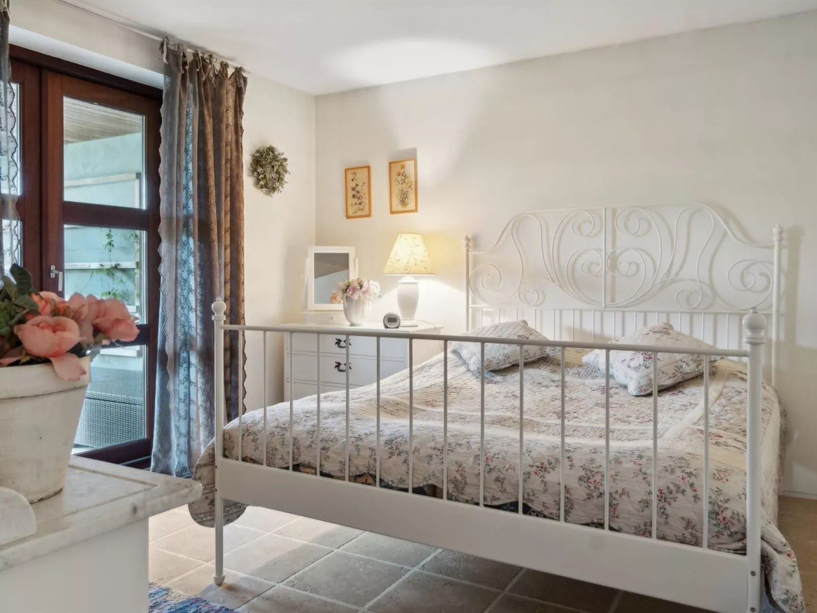 "Nantje" - 560m to the fjord-Inside