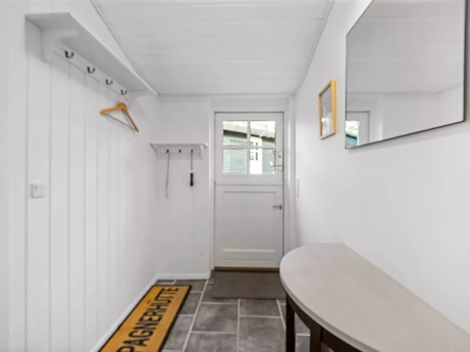 "Synnöve" - 350m from the sea-Inside