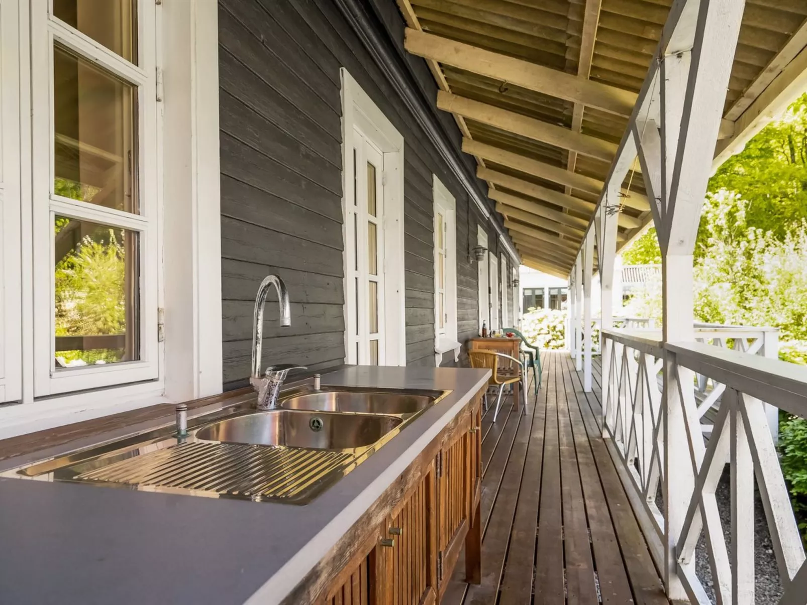 "Ejnarine" - 600m to the fjord-Draußen