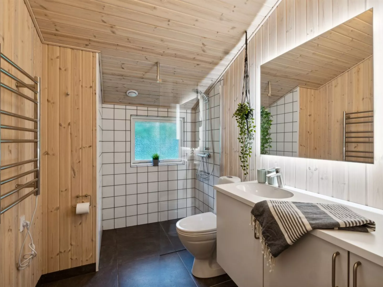 "Zaharinka" - 30km from the sea-Drinnen