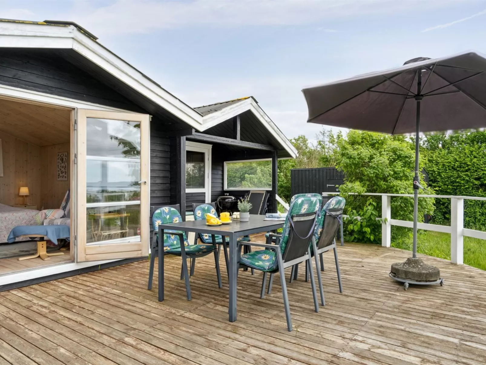 "Skamhals" - 440m to the fjord-Outside