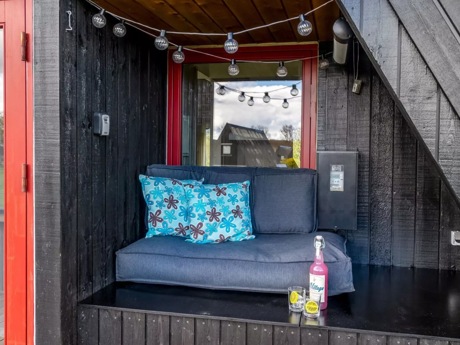 "Erly" - 18km to the fjord-Outside