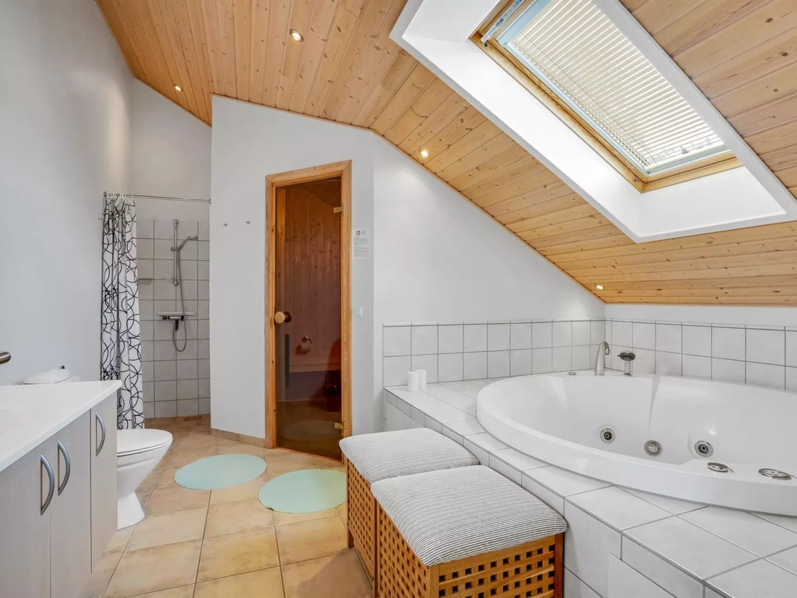 "Gudlaug" - 1km from the sea-Inside