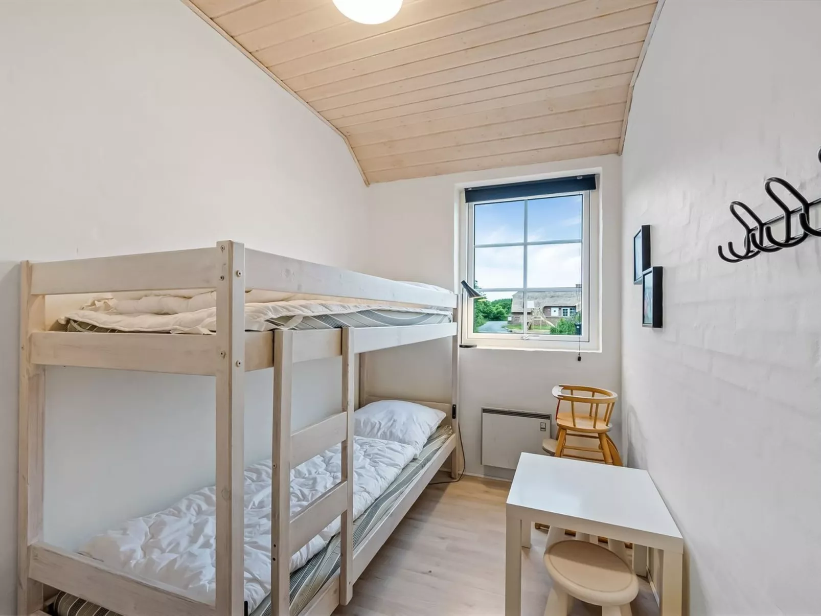 "Botmar" - 1.5km from the sea-Dedans