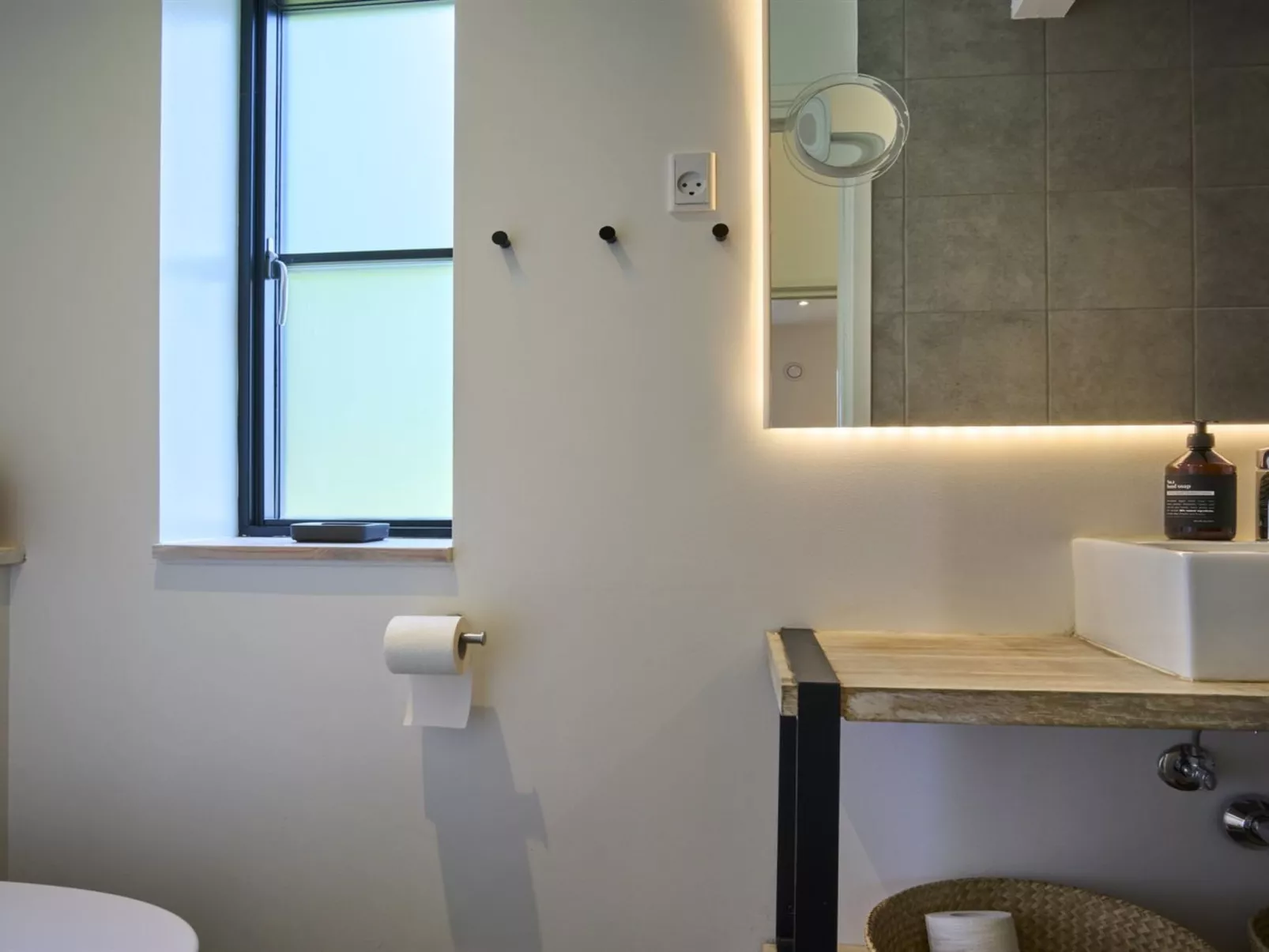 "Agir" - 200m from the sea-Dedans