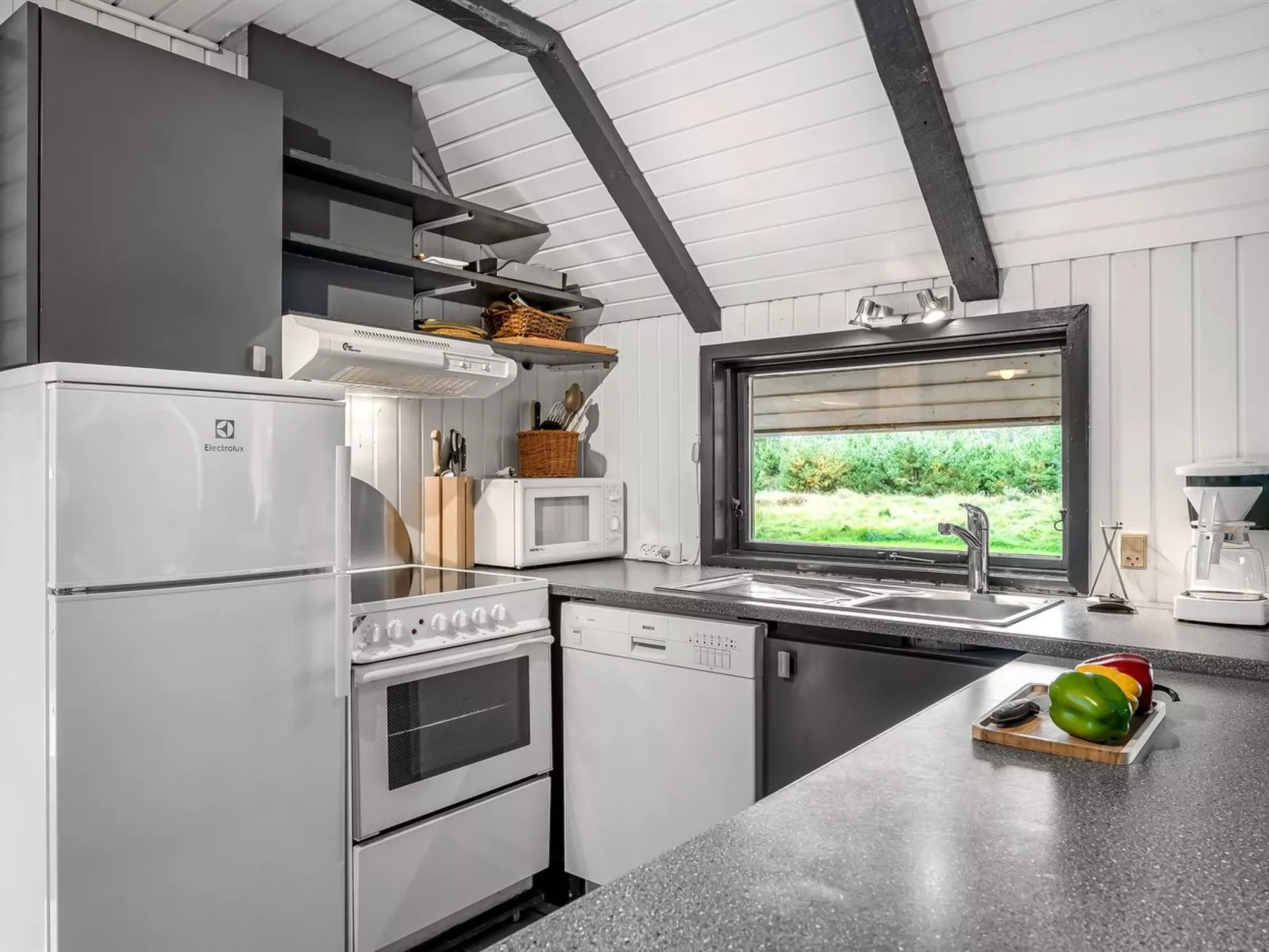 "Gyrial" - 2km from the sea-Dedans