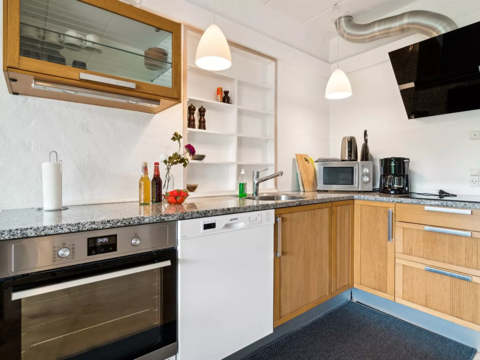 "Niyazi" - 6km from the sea-Drinnen