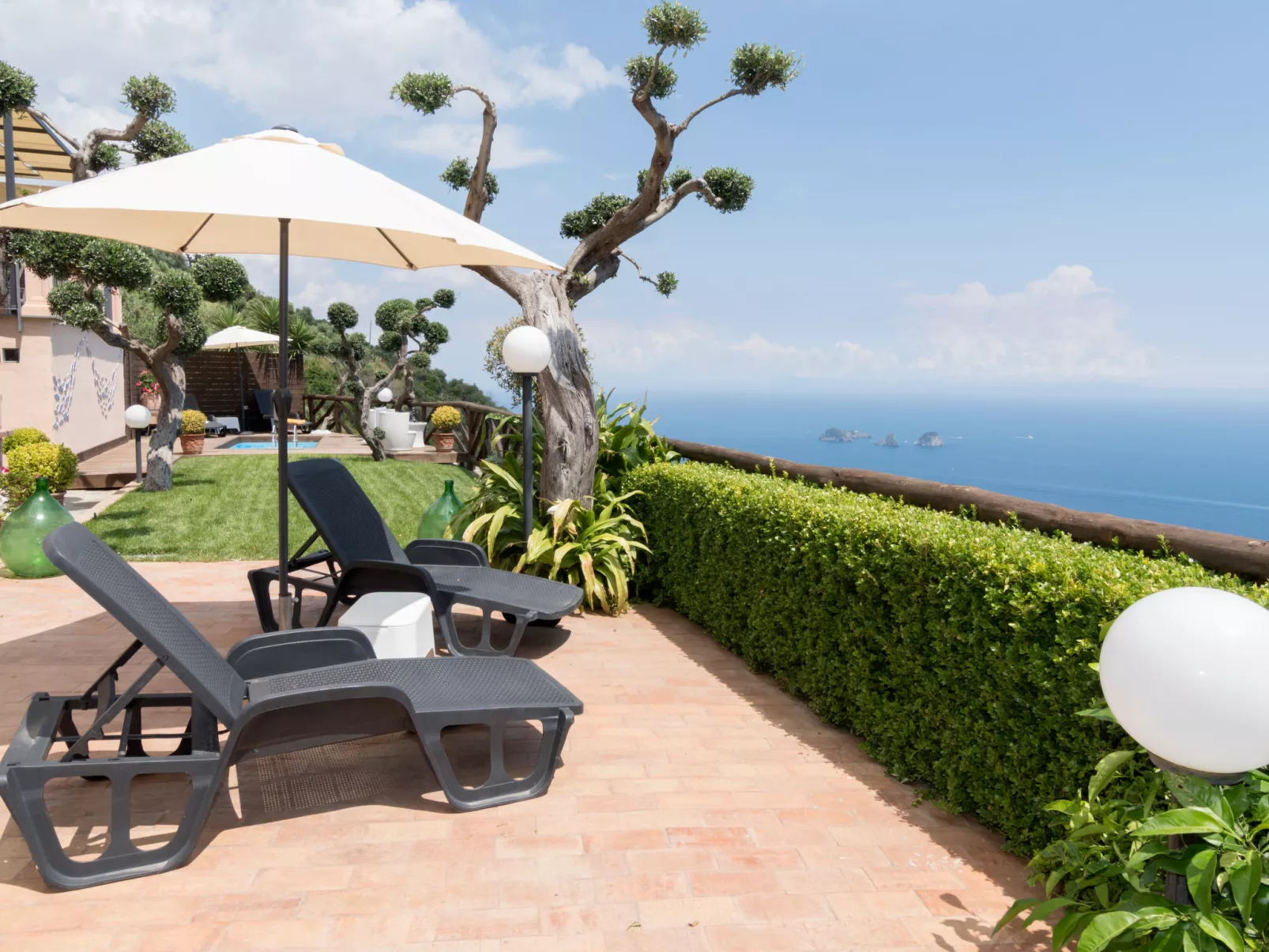 Relais Cacace-Outside