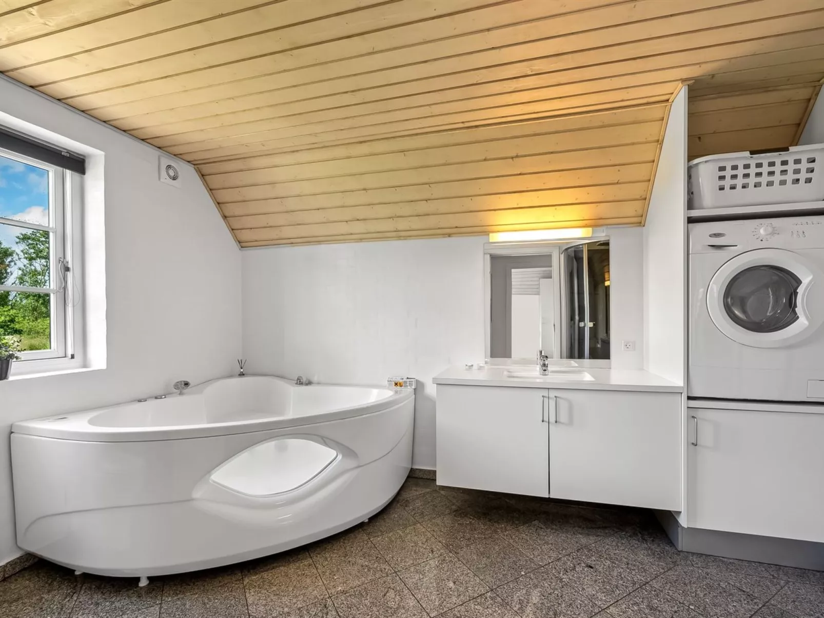 "Birette" - 1.2km from the sea-Dedans