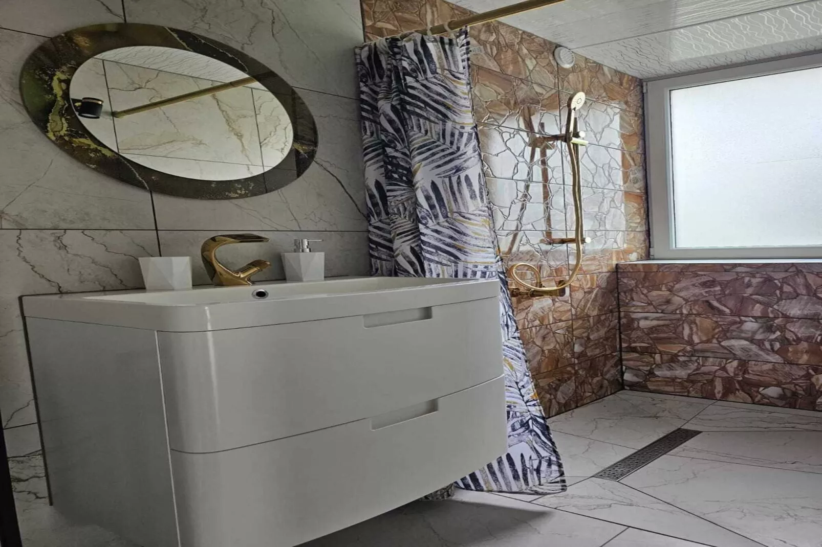 Domek nr 11-Badezimmer