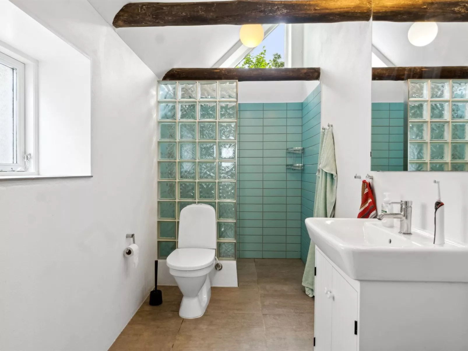 "Keyla" - 2.3km from the sea-Inside