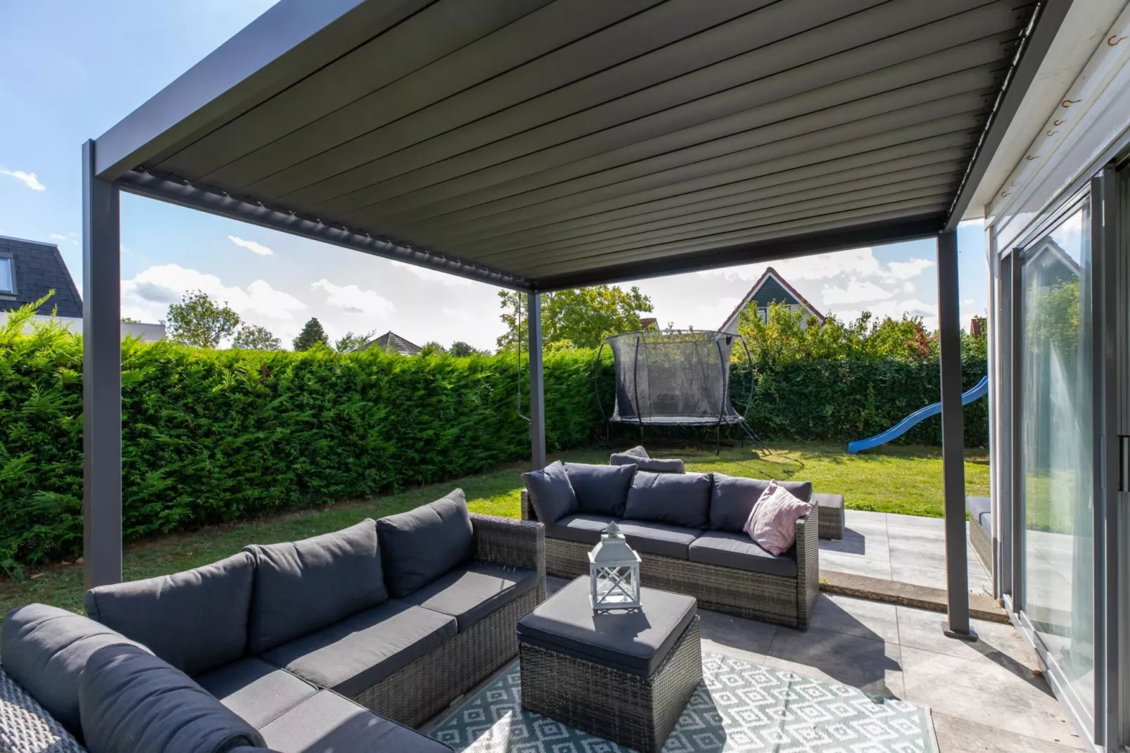 Strandhuis Schoneveld-Terrasse