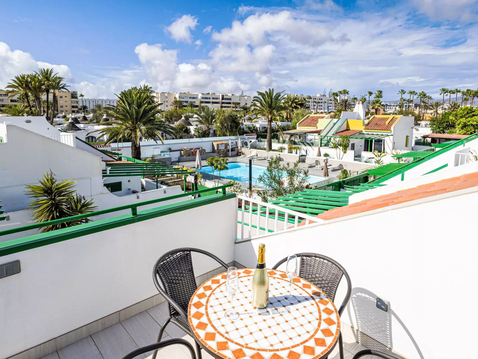 Casa Amarilla Begoña-Dehors