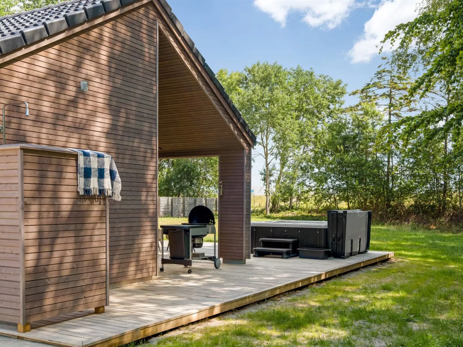 "Anila" - 80m from the sea-Outside