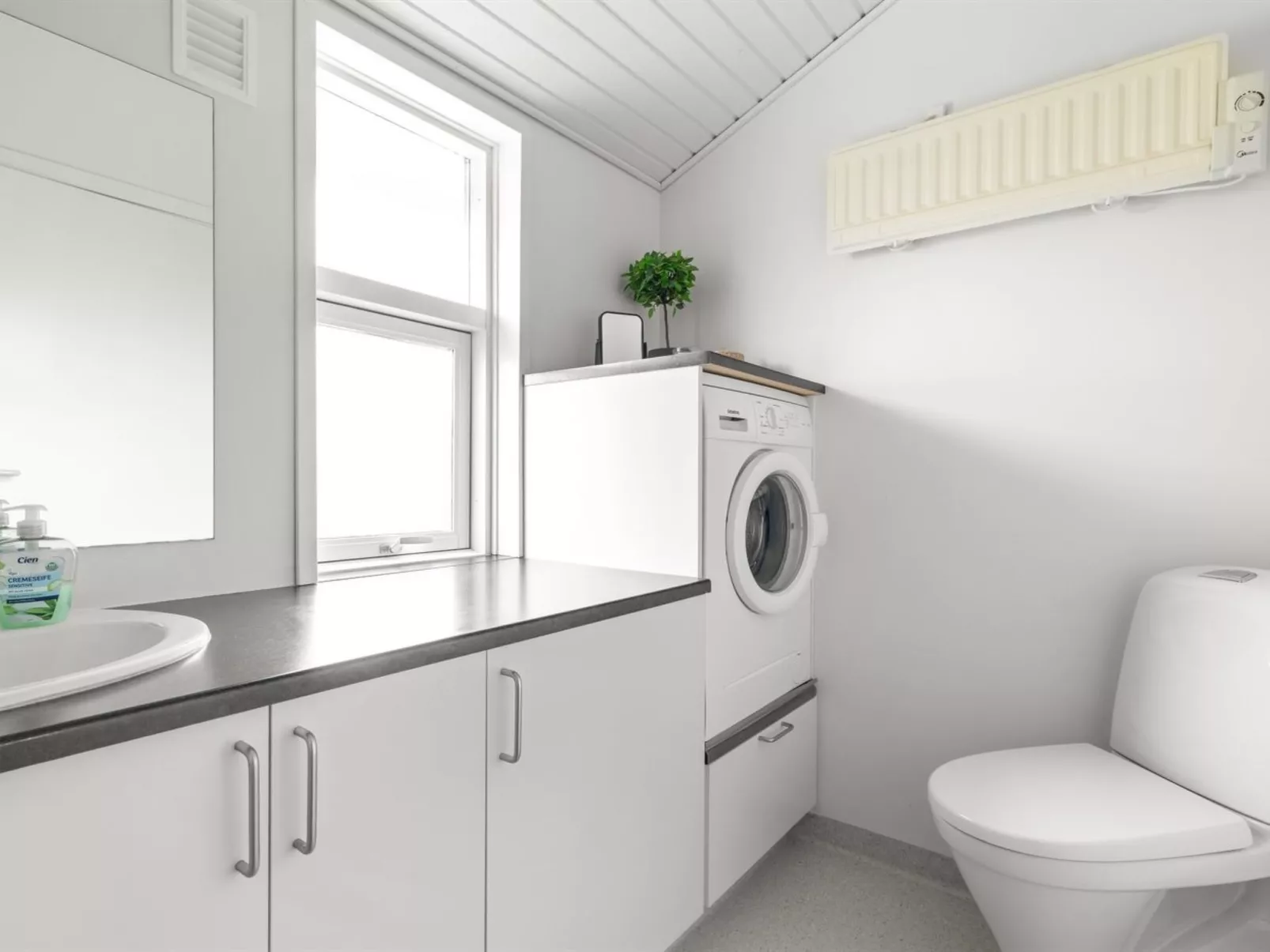 "Maaria" - 400m from the sea-Inside