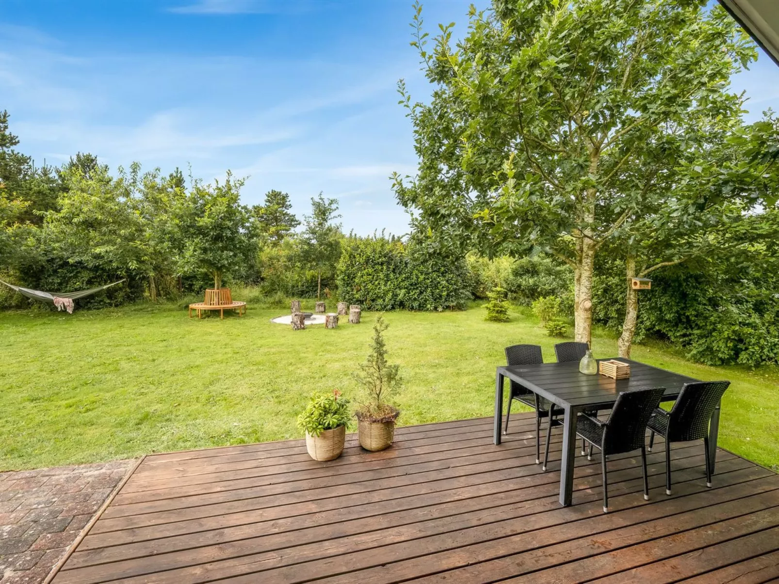 "Jarmunrek" - 400m to the fjord-Outside