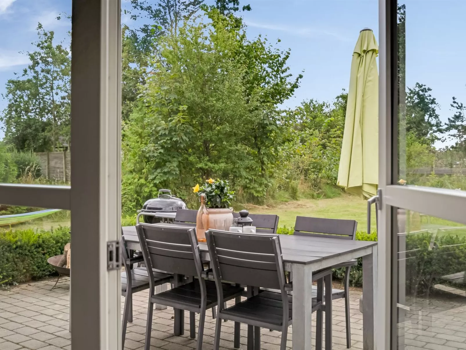 "Nauka" - 400m to the fjord-Outside