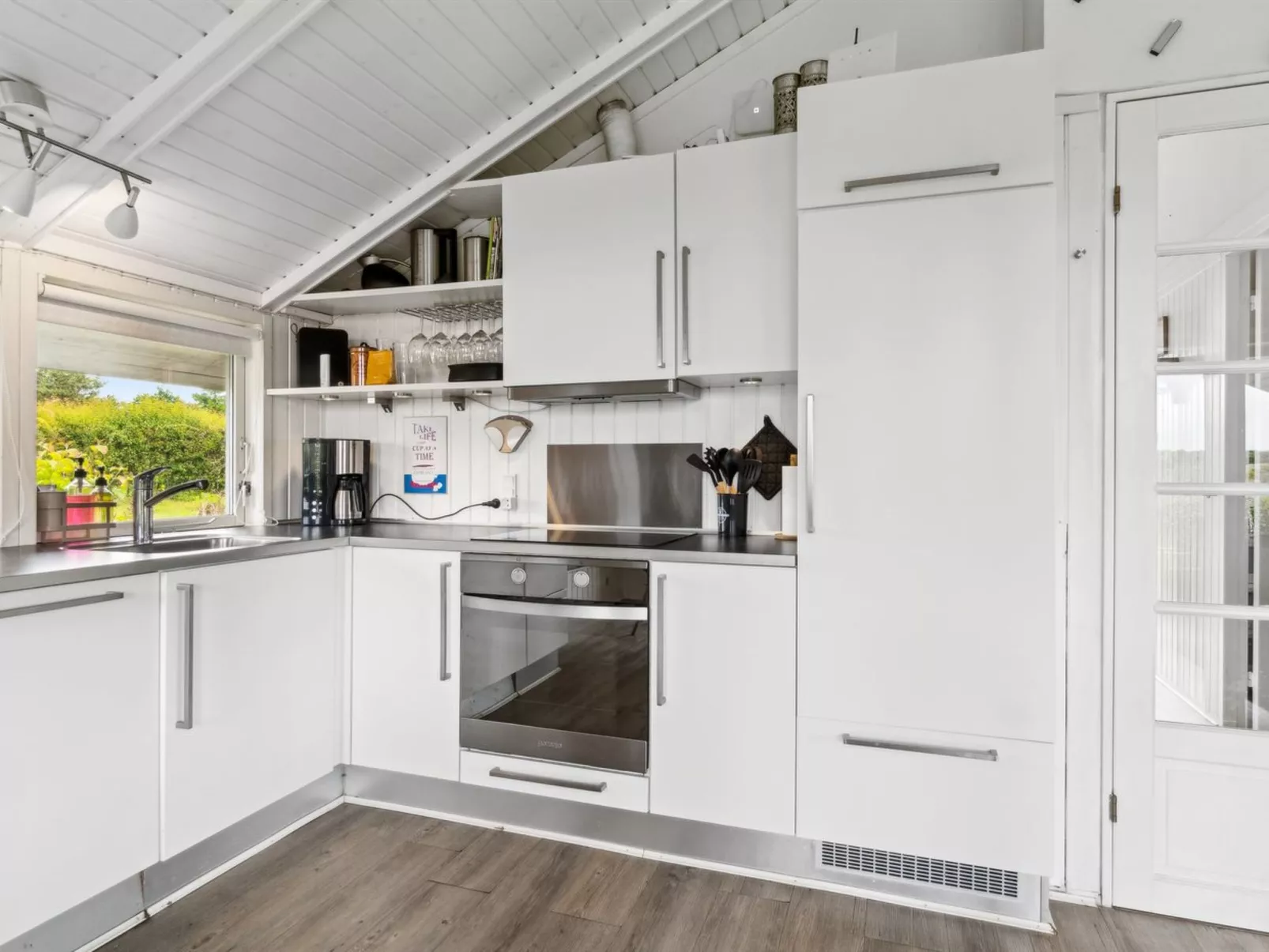 "Lauha" - 400m from the sea-Drinnen