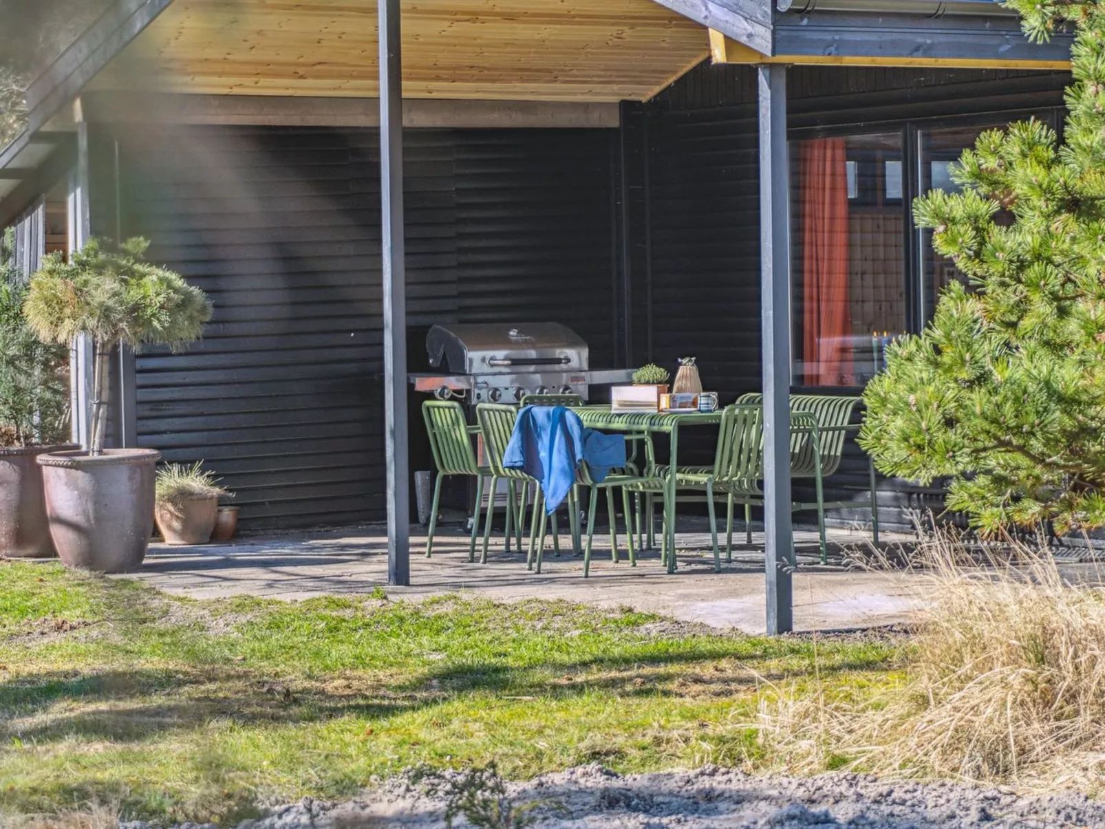 "Laghmund" -  from the sea-Dehors