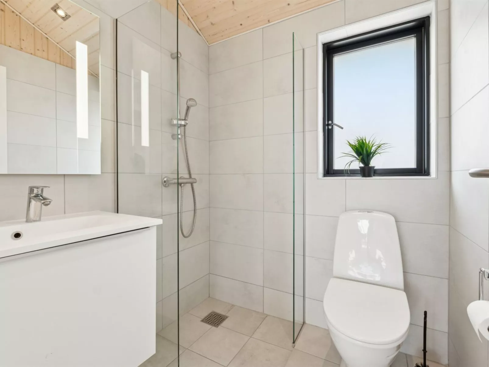 "Viveke" - 10m from the sea-Drinnen