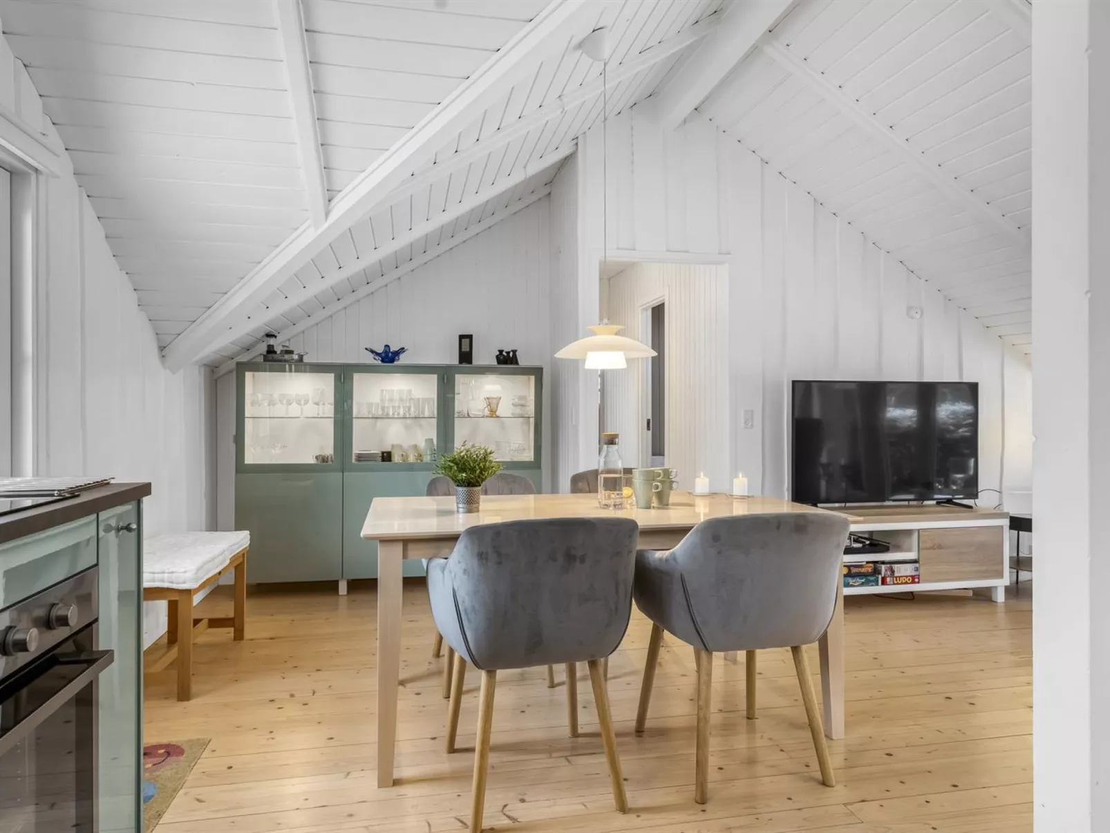 "Evgenia" -  from the sea-Dedans