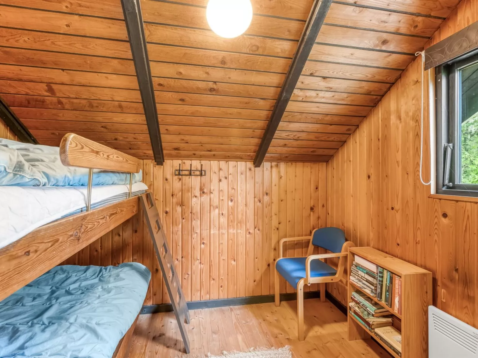 "Amila" - 30km from the sea-Inside