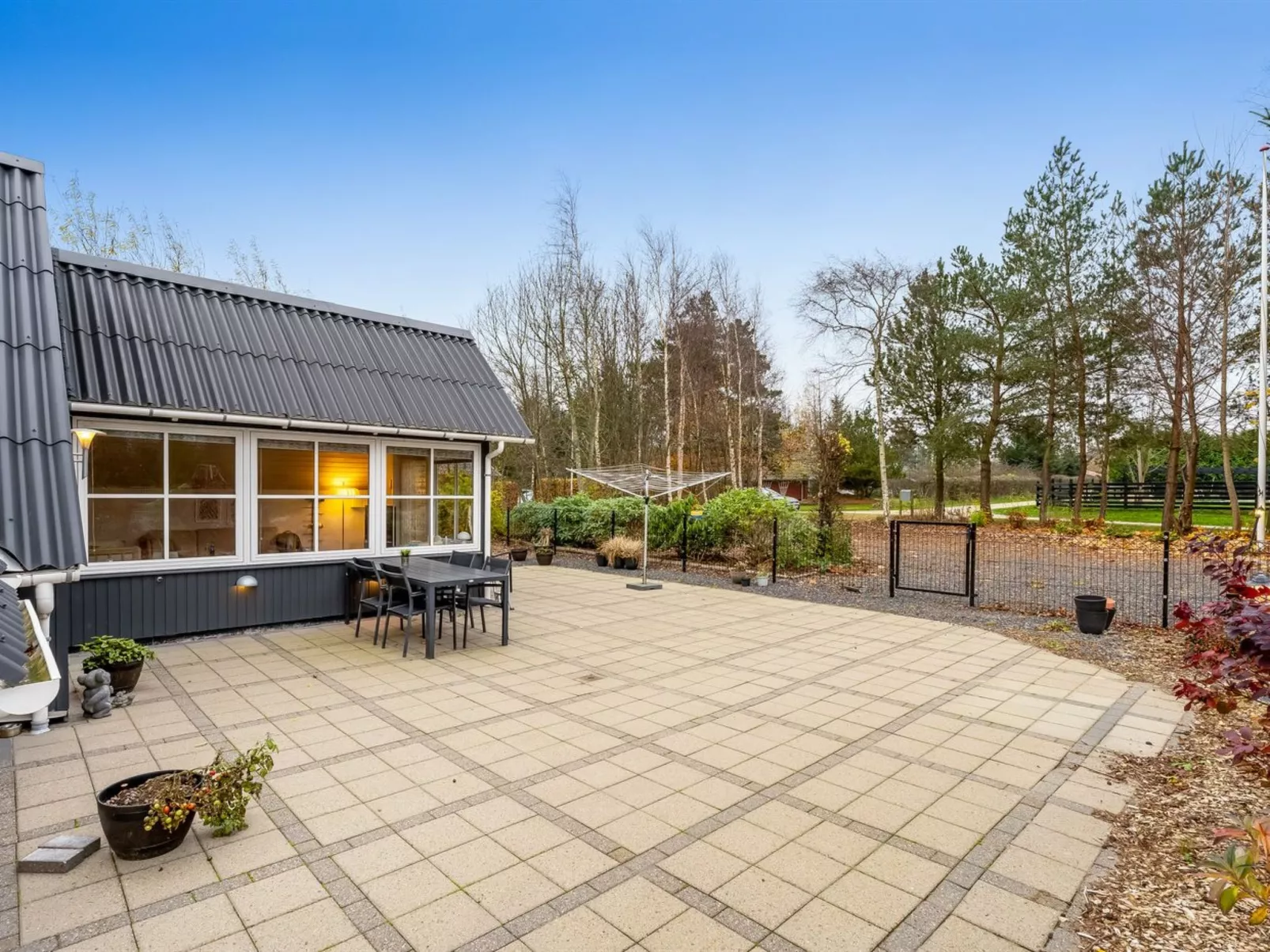 "Adisl" - 600m to the fjord-Draußen