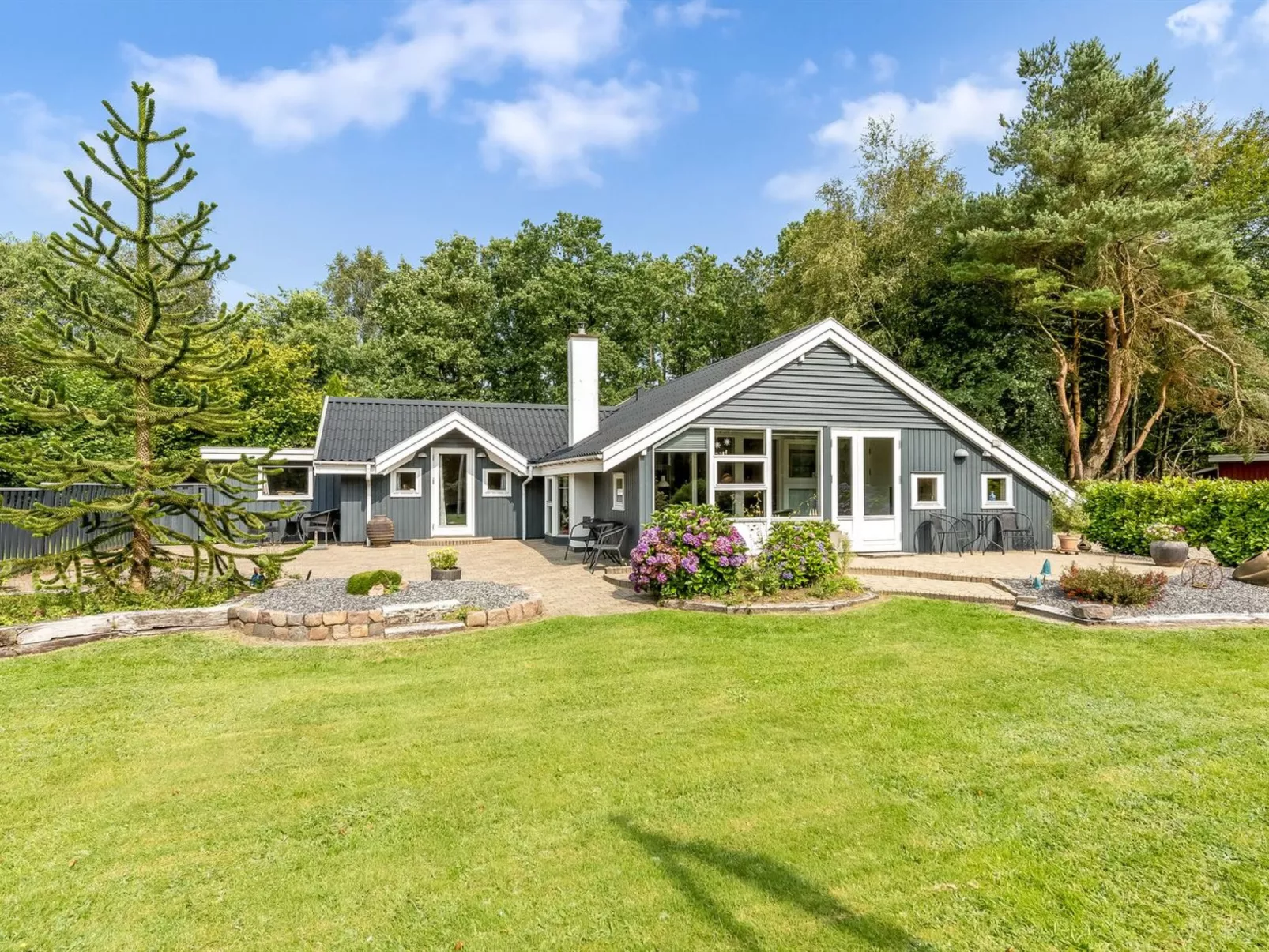 "Lenya" - 33km from the sea-Draußen